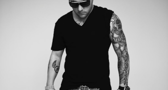 Fler - Die Welt dreht sich feat. MoTrip